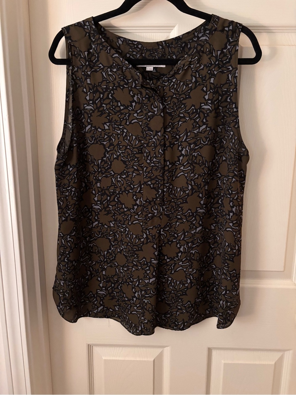 LOFT Olive and Black Floral Sleeveless Camisole